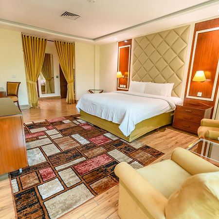 Hotel One Faisalabad Extérieur photo