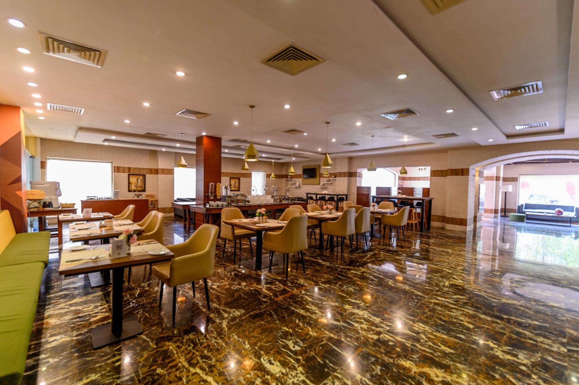 Hotel One Faisalabad Extérieur photo