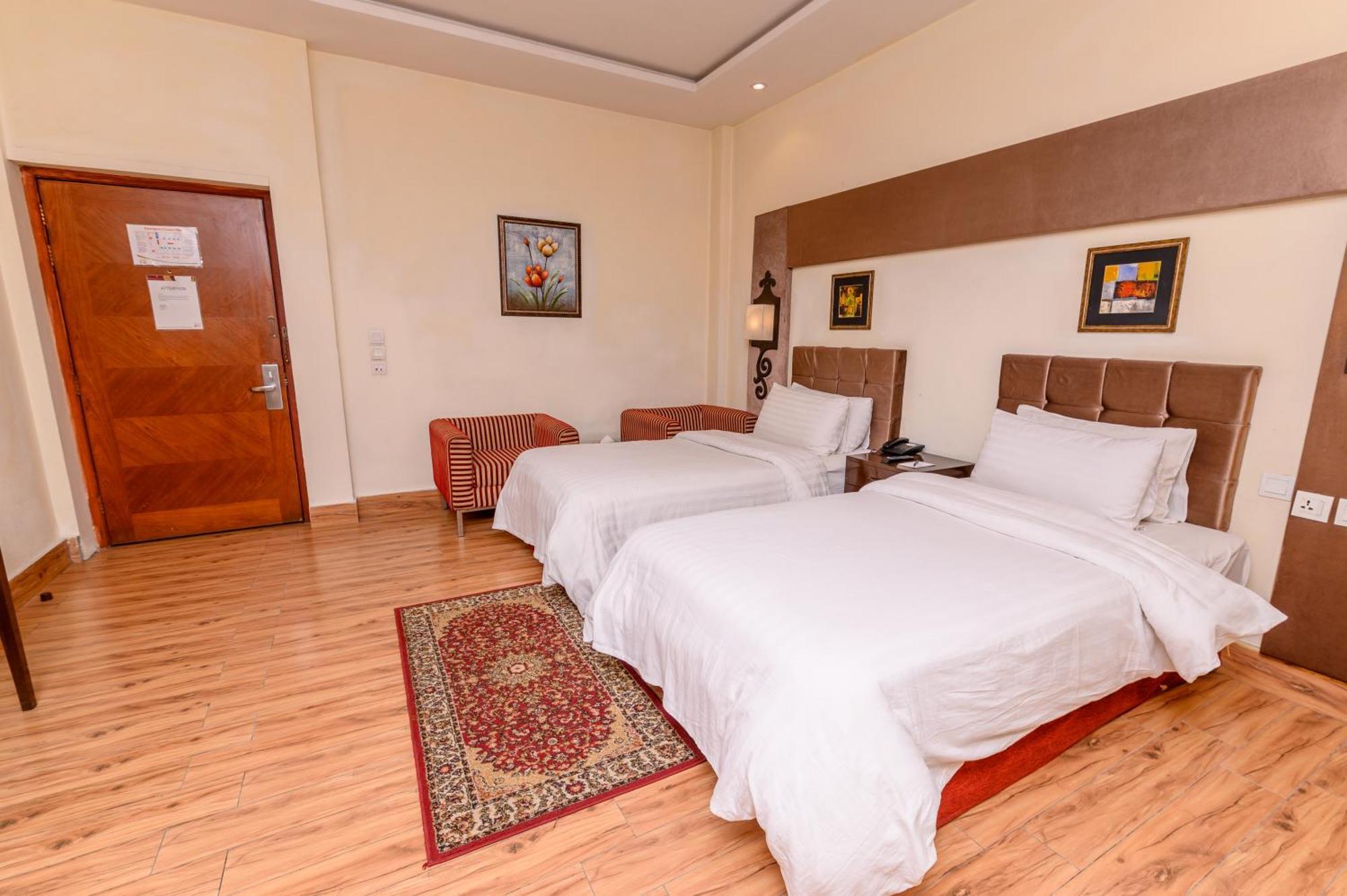 Hotel One Faisalabad Extérieur photo
