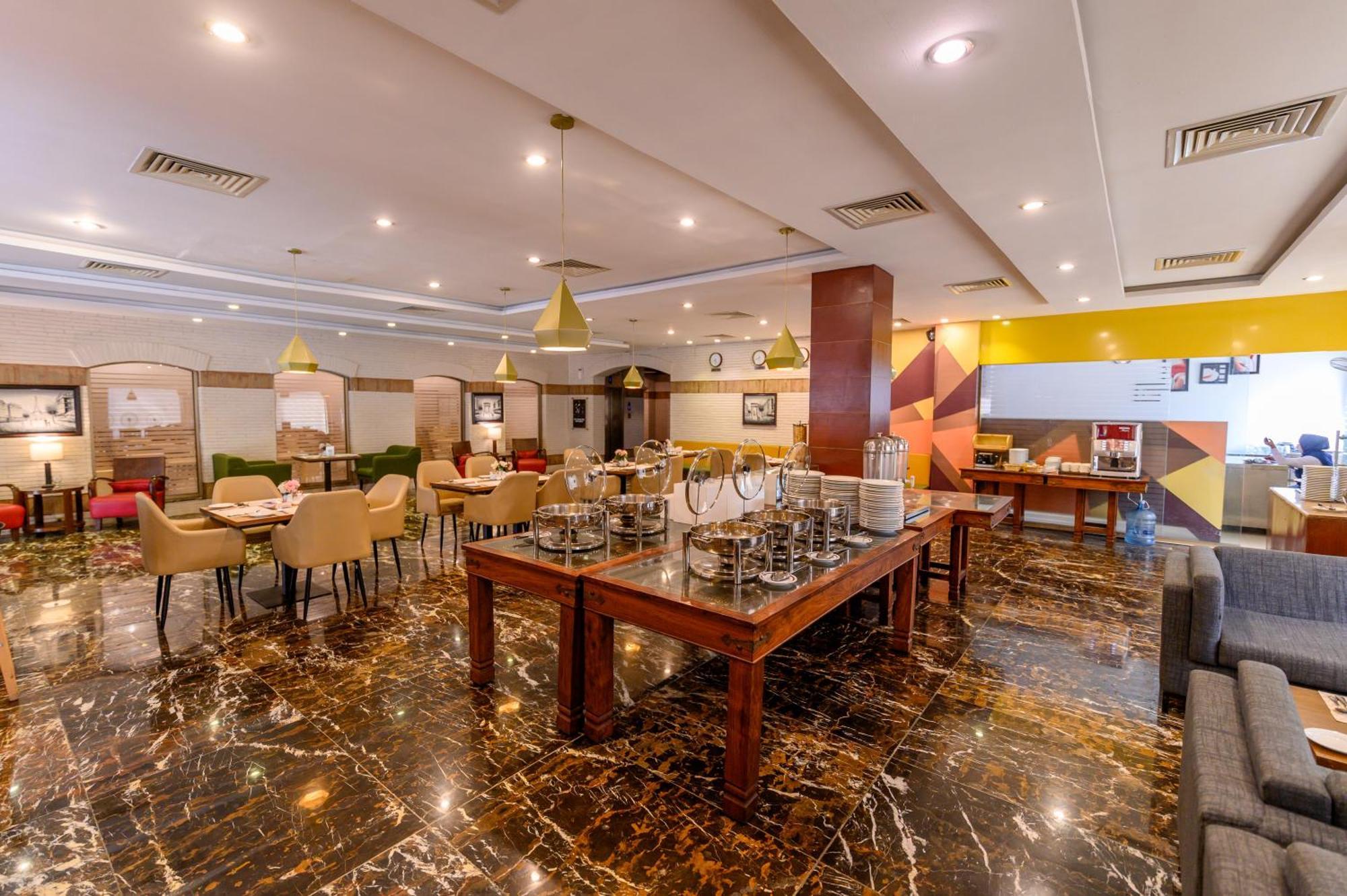 Hotel One Faisalabad Extérieur photo